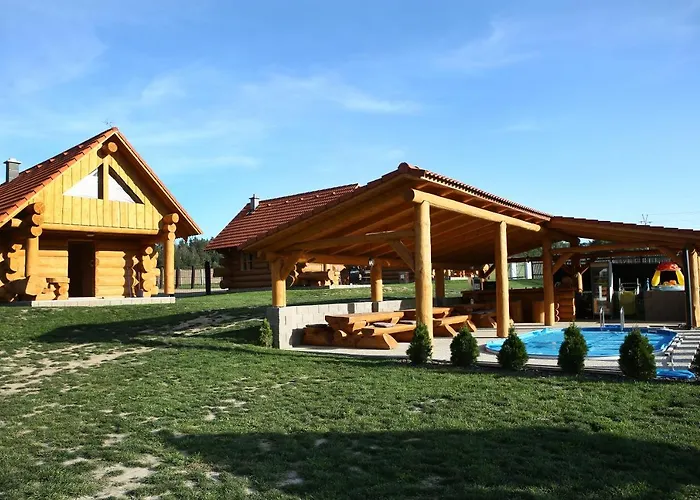 ファームステイ Na Samote Ve Srubu